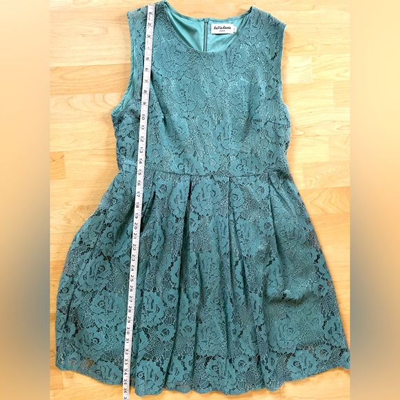 Size XL Lacy A-Line La Vie Lente Dress - Picture 7 of 9